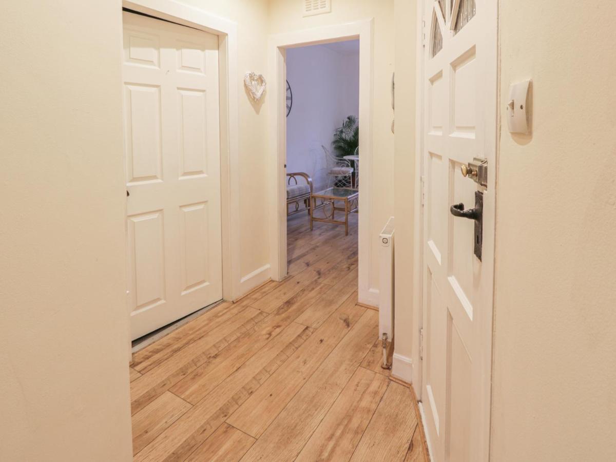 Garden Apartment Ayr Extérieur photo