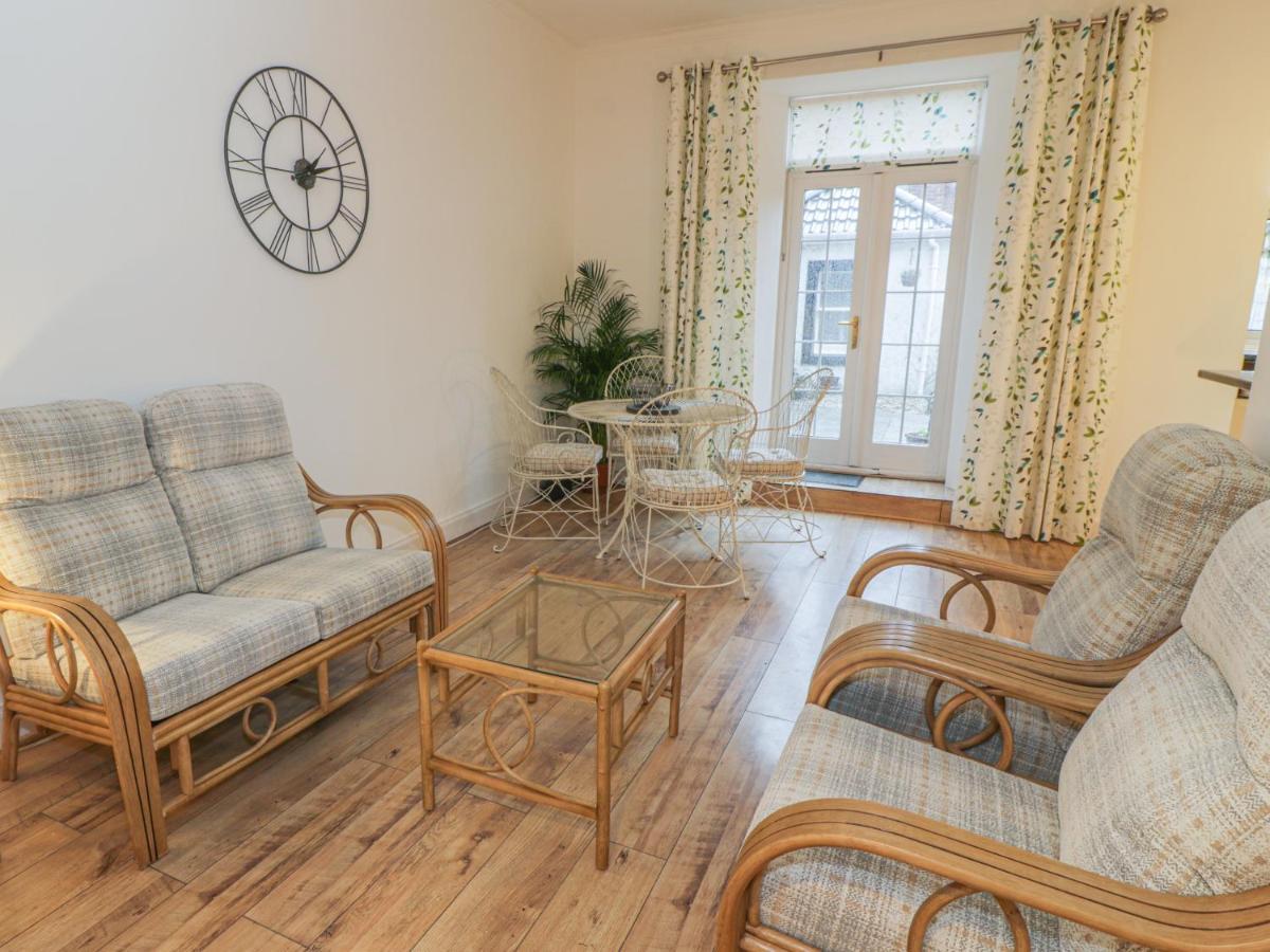 Garden Apartment Ayr Extérieur photo